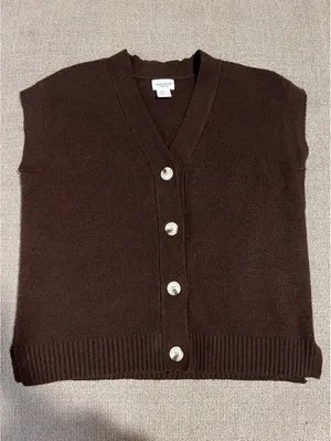 Song Of Style Sleeveless sweater thumbnail 1