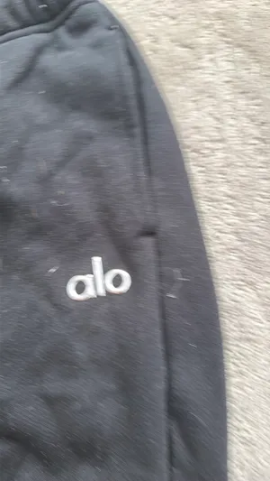 Alo Sweatpants Yoga thumbnail 3