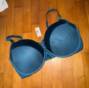 Torrid bra 40f thumbnail 1
