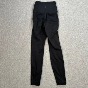 Nike Yoga Leggings Womens XXS High Waisted 7/8 Metallic Trim Dri-Fit DD5772-010 thumbnail 5