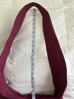 Ogio Everyday Tablet Crossbody Messenger Bag in Burgundy Red thumbnail 9