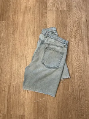 garage jean shorts  thumbnail 3