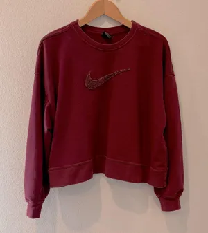 Nike Women's Maroon Logo Cropped Crewneck Sweatshirt Size Large thumbnail 1