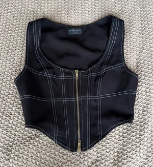 White Fox Boutique Black Zippered Crop Top thumbnail 1