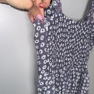 Faithfull The Brand x Anthropologie Noemie‎ Midi Dress 4 Daisy Smocked Rufflee thumbnail 5
