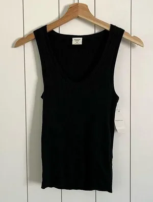 Abercrombie & Fitch Scoop Neck Ribbed Knit Tank thumbnail 1