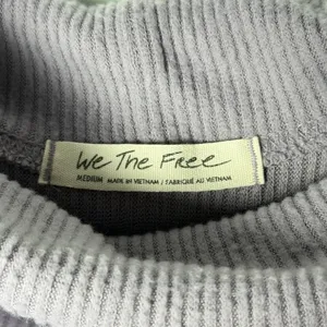 Free People Snowbunny Top Sweater Off Shoulder Purple Smoke Women's size M thumbnail 4