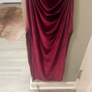 SHEIN SXY Burgundy Velvet Cowl neck midi Dress w slits L, NWT thumbnail 6