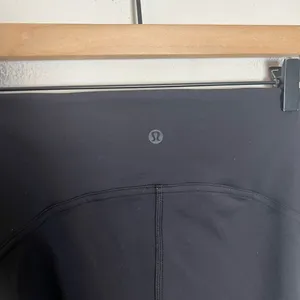 LULULEMON- Instill High-Rise Tight 25" Black Athletic Leggings Workout Running thumbnail 5