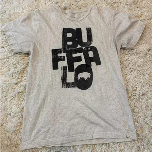 Buffalo Cream Short Sleeve Tee Gray thumbnail 1