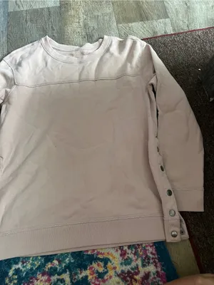 Abercrombie medium sweater thumbnail 2
