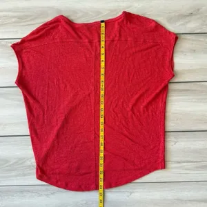 White House Black Market Short Sleeve Tee Red Small EUC thumbnail 2