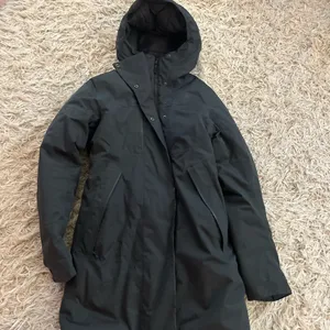 The North Face Women's Black Ski Jacket size XS 550 thumbnail 1