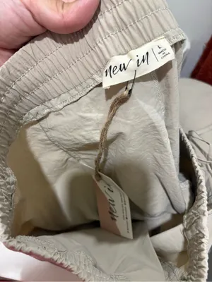 Women's Beige Cargo-Style Elastic-Waist Pants thumbnail 3