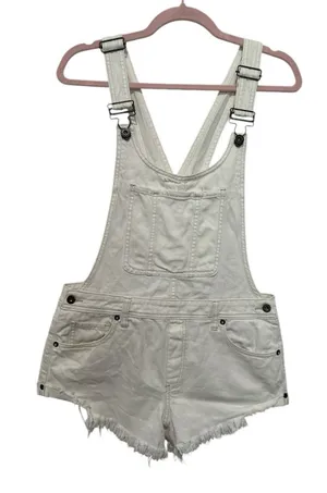 Free People "We The Free" denim shortalls cream color overalls Size 27 thumbnail 1