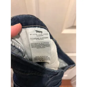 Levis Mid Rise Skinny Jeans Womens 16 Short Dark Wash Blue Denim Stretch thumbnail 7