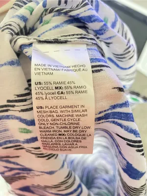 Chico’s Ikat Print Woven 40th Anniversary Limited Edition Blouse Top 1.5 US 10 thumbnail 7