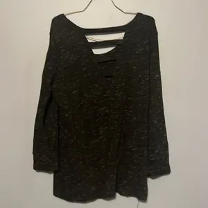 Women’s Top thumbnail 2
