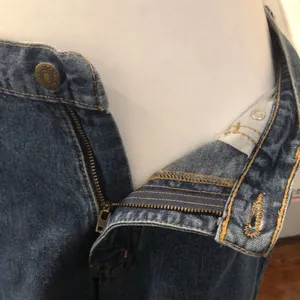 Vintage EDDIE BAUER Women’s Clamdigger Capris Vented Hem Denim Jeans Sz 8 thumbnail 10