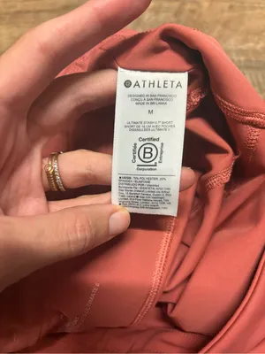 Athleta Ultimate Stash II 7 Inch Athletic Biker Shorts Size Medium thumbnail 3