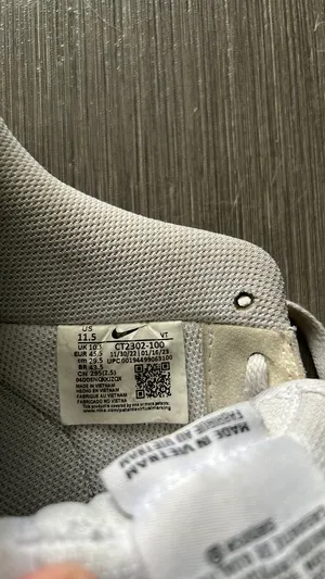 Nike Air Force 1 thumbnail 3