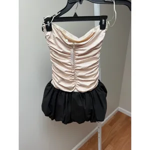 NEW More To Come Raquel Mini Bubble Dress in Nude Black Size Small thumbnail 5