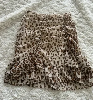Express Skirt thumbnail 1