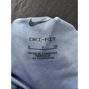 Nike One Women's Dri-FIT Ultra High-Waisted 3" Brief-Lined Shorts Gray Size S thumbnail 4