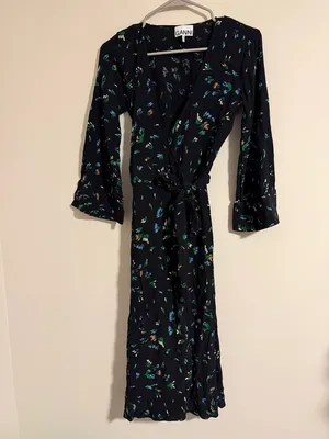Ganni floral print crepe midi wrap dress size 34 - US 2 black thumbnail 2