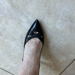 Jimmy Choo Navy Blue Snakeskin & Leather Pointed-Toe Pumps – Size 37.5 thumbnail 10
