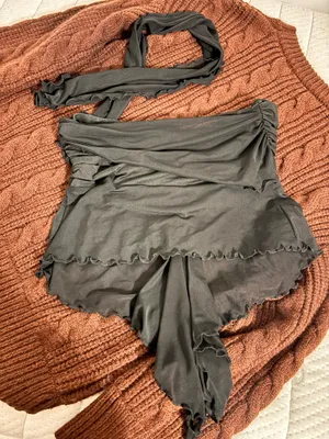 Amazon Black Top  thumbnail 1