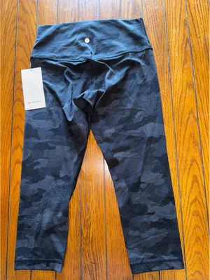 Lululemon Align High Rise 21” Heritage Camo Black H3DC Size 10 NWT thumbnail 2