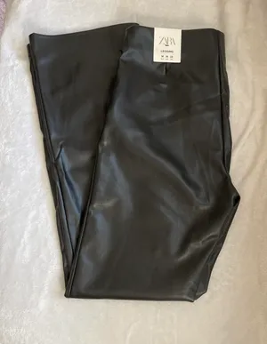 High-Waisted Faux Leather Leggings thumbnail 3