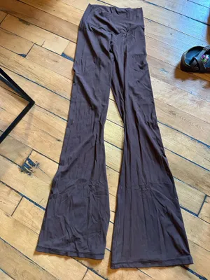 OFFLINE Aerie Real Me High Waisted Crossover Flare Leggings thumbnail 2
