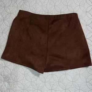 HAUTE MONDE women’s size XL wrap style feels like suede brown skort 2” inseam thumbnail 6