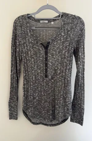 Abercrombie Grey Long Sleeve Top thumbnail 1