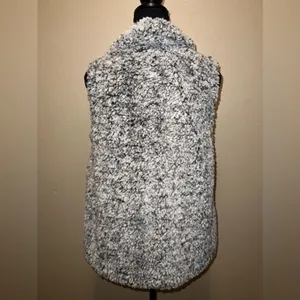 Cupio Plush‎ Sherpa Vest With Velour Lining Size Medium Black White Grey Pockets thumbnail 2