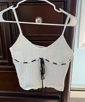 Boutique Top thumbnail 1