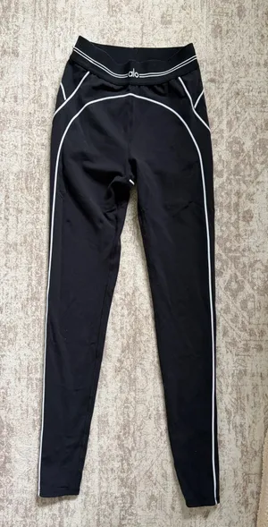 Alo Yoga Leggings High-Waisted thumbnail 1