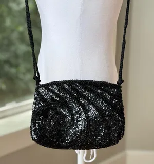 Vintage 70s LaRegale Hand Made Black Beaded Sequin Formal Dressy Going Out Purse thumbnail 10