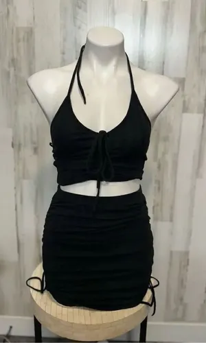 Two piece set black skirt and crop top Size XS thumbnail 1