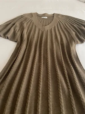 Calvin Klein Cable Knit Pleated Butterfly Sleeve Dress - Like New thumbnail 4
