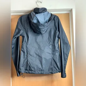 Columbia Women's Black Hooded Windbreaker Hiking Jacket - Gorpcore. Size-Small thumbnail 3