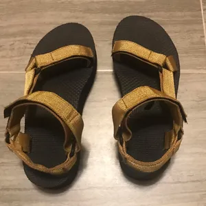Teva Gold Platform Sandals thumbnail 9