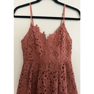 ASTR The Label Lace A Line Midi Dress Mauve Women's Size Small thumbnail 3