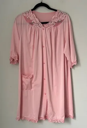 Vtg Shadowline Blush Pink Housecoat Robe • Lace Floral • Size M • Retro Chic thumbnail 1