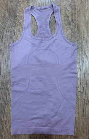 Lululemon Size 4 Tank  thumbnail 1