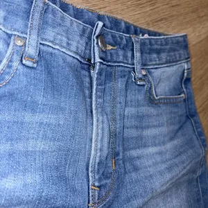 Gap Women's Denim High Rise Skinny Shorts thumbnail 8