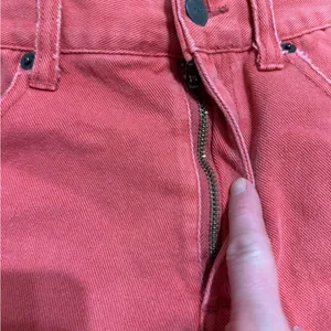 RVCA Women's Faded Red Distressed Raw‎ Hem Jean Shorts Sz 26 thumbnail 6