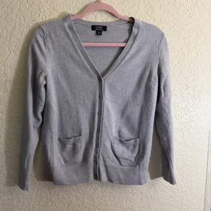 Lord & Taylor Cardigan Gray L Womens Extra Fine Merino Wool Knit V-Neck‎ thumbnail 2